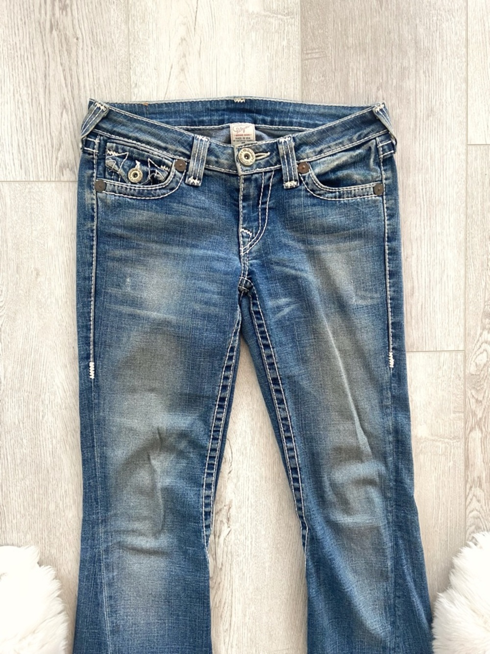 True Religion | Women’s low rise Blue Flared Jeans - Picture 3 of 10